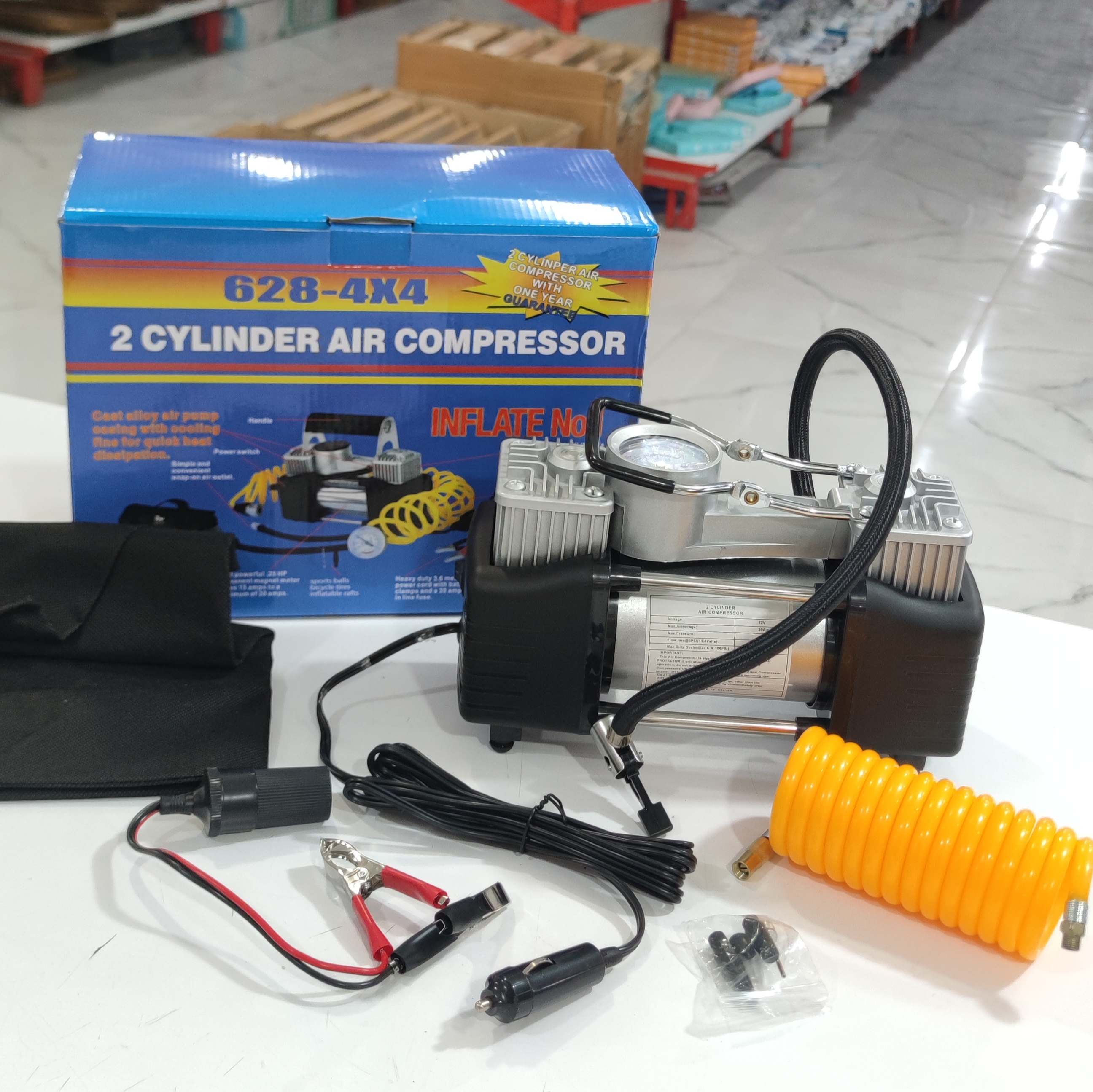 پمپ باد فندکی خودرو 2 سیلندر مدل 628